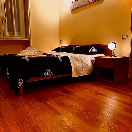 Easy Italy Balcony דירה *